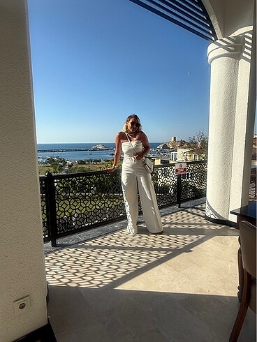 Beyaz tulum