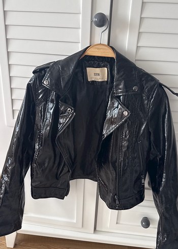 Kadın Siyah Parlak Deri Biker Ceket - Görsel 2