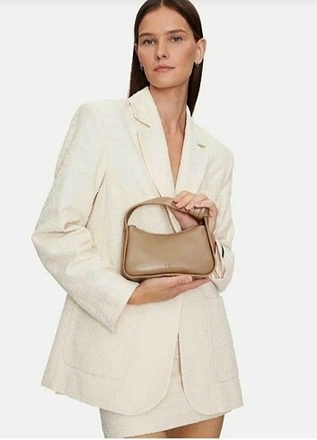 Calvin Klein el çantası
