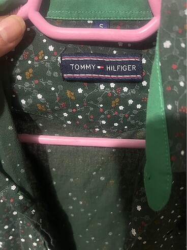 s Beden yeşil Renk Tommy hilfiger çiçekli gömlek