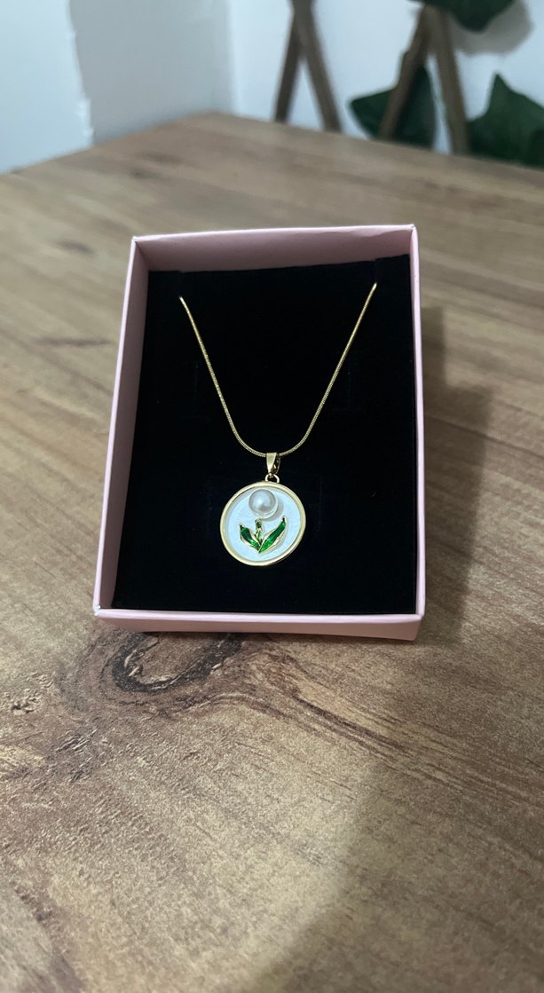 Altın Renkli Mini Boncuklu Kadın Çelik Kolye - Görsel 2