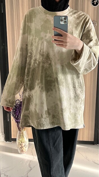 Batik sweatshirt