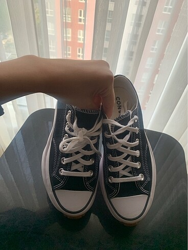 37 Beden siyah Renk Converse