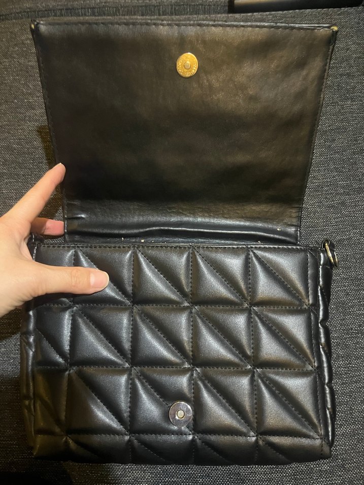 Kareli Desenli Siyah Deri Kadın Çanta - Görsel 2