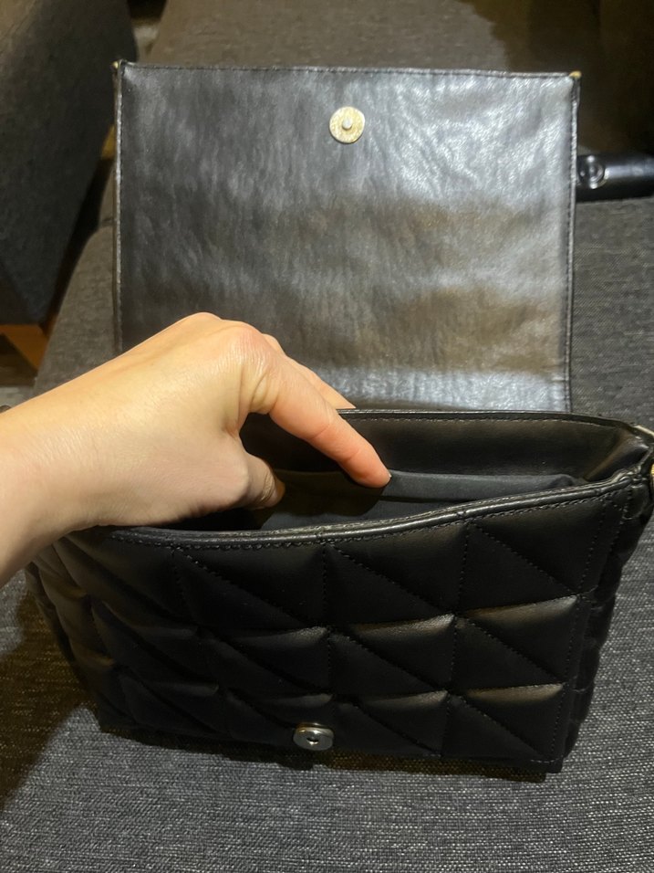 Kareli Desenli Siyah Deri Kadın Çanta - Görsel 3