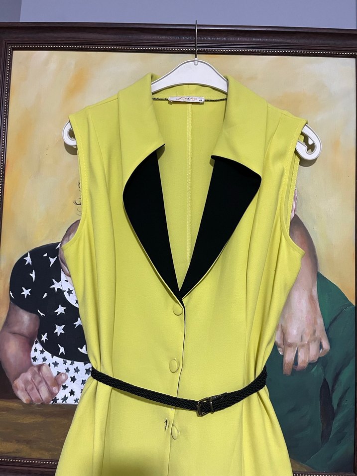 Yeşil Düğmeli Uzun Kesim Kadın Yelek sıfır - Görsel 2