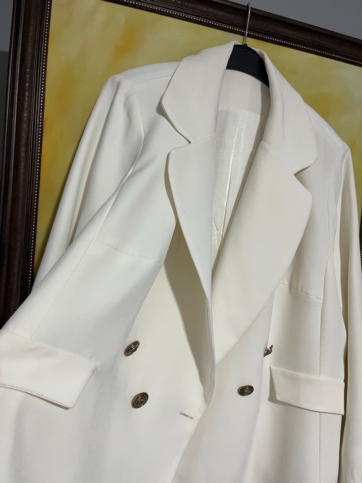 İthal özel dikim dügmeli kırık beyaz Uzun Kadın Blezır - Görsel 3