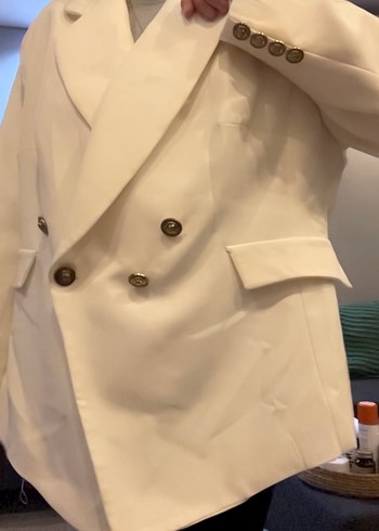 Düğmeli Beyaz Kadın Midi Blazer - Görsel 7