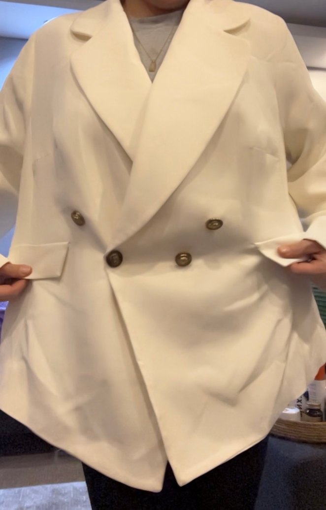 Düğmeli Beyaz Kadın Midi Blazer - Görsel 4