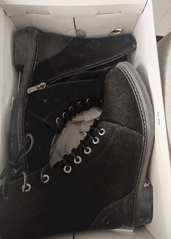 Siyah Süet Goth Tarzı Kadın Botu - Görsel 7