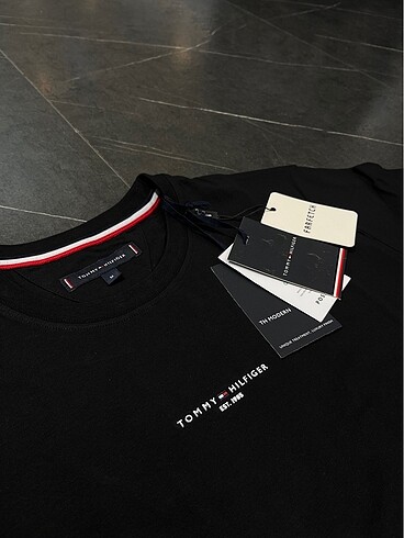 Tommy t-shirt