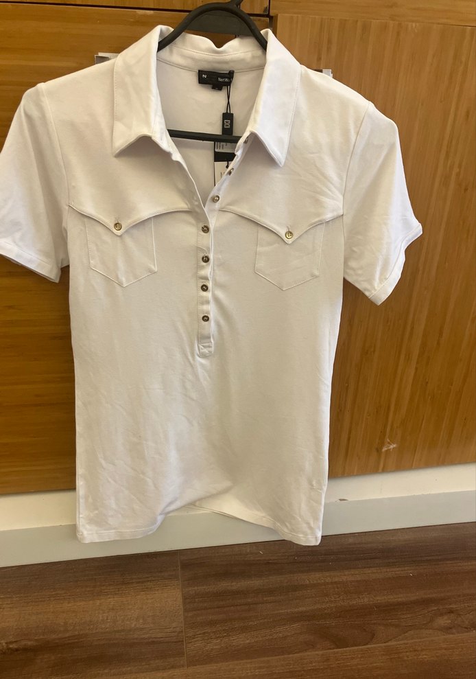 Düğmeli Beyaz  Kadın tişört - Görsel 2