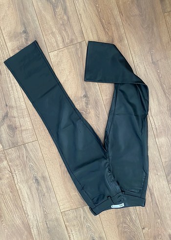 xs Beden Zara Deri Pantolon