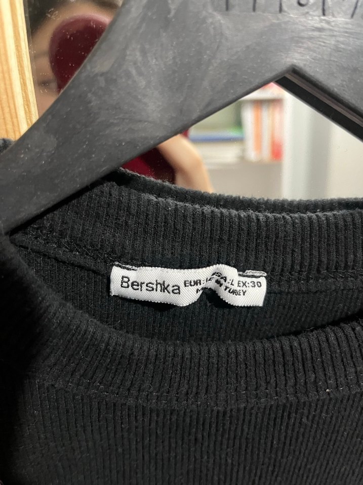 Siyah Yüksek Yakalı Kolsuz Elbise - Görsel 4