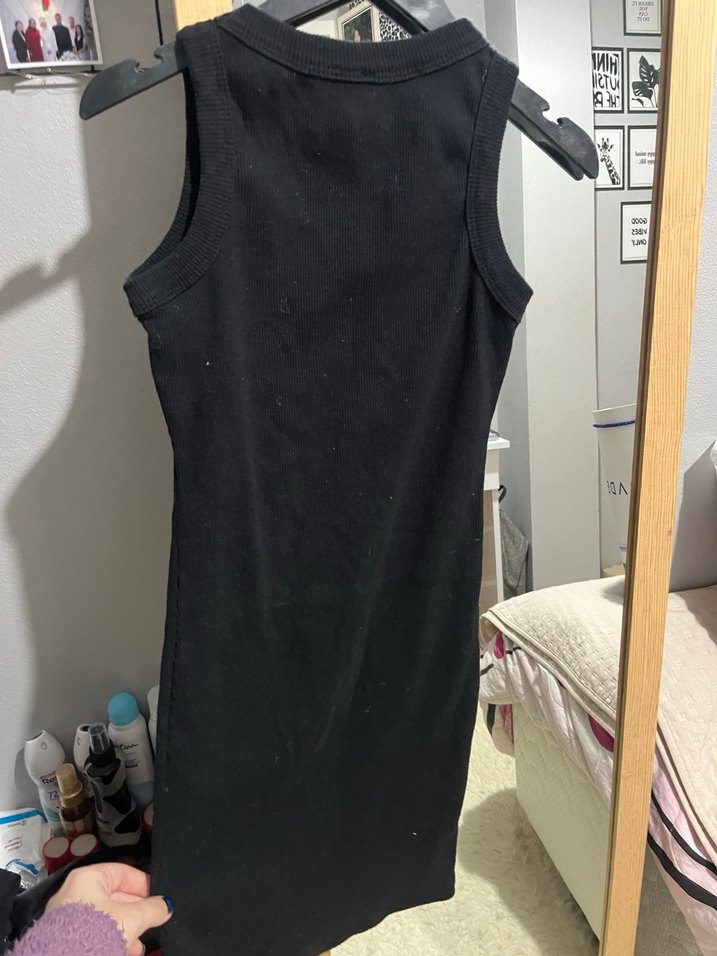 Siyah Yüksek Yakalı Kolsuz Elbise - Görsel 2