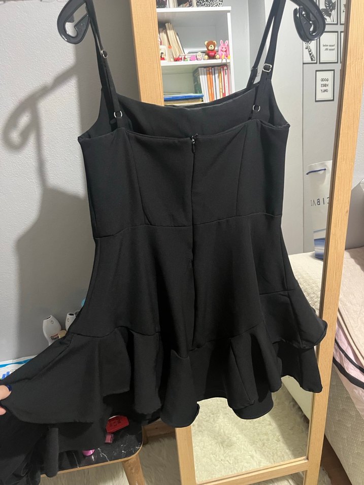 Siyah mezuniyet elbisesi - Görsel 2