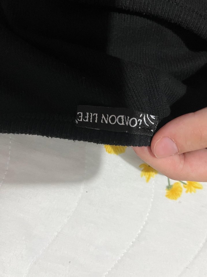 Siyah Bağcıklı Yüksek Yaka Crop Top - Görsel 4