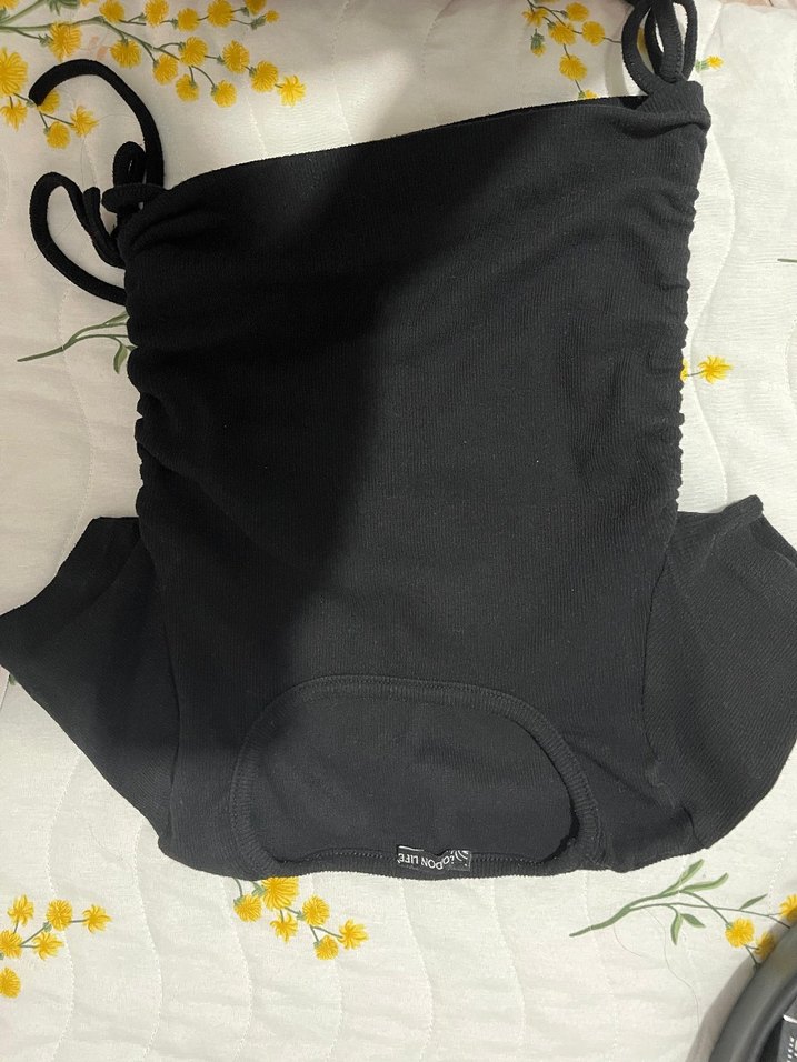 Siyah Bağcıklı Yüksek Yaka Crop Top - Görsel 3