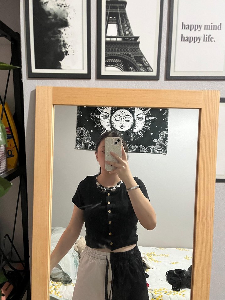 Siyah Düğmeli Kadın Crop - Görsel 2