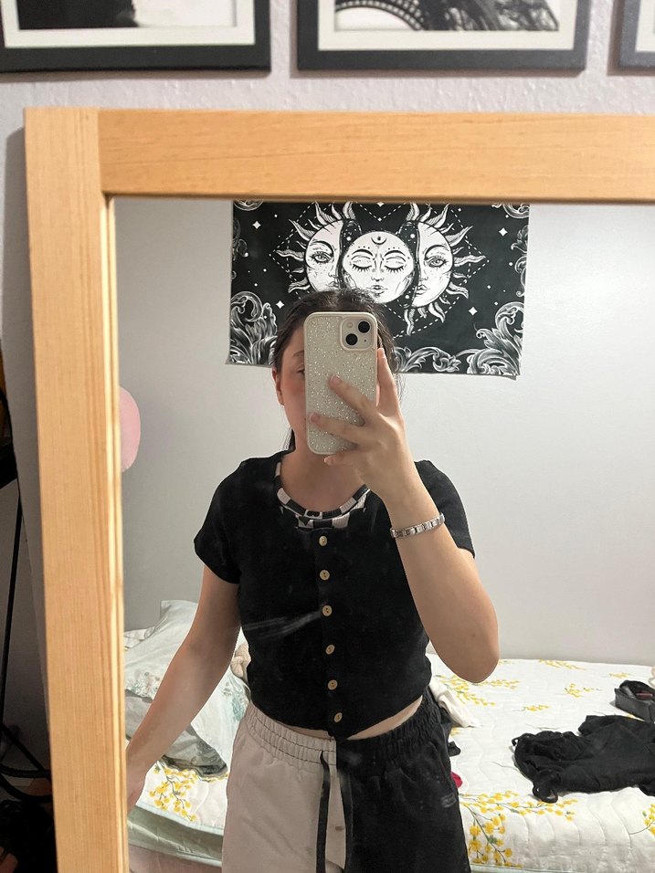 Siyah Düğmeli Kadın Crop - Görsel 3