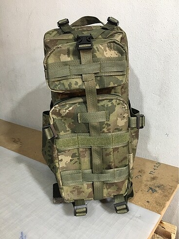 Taktikal sırt çantası