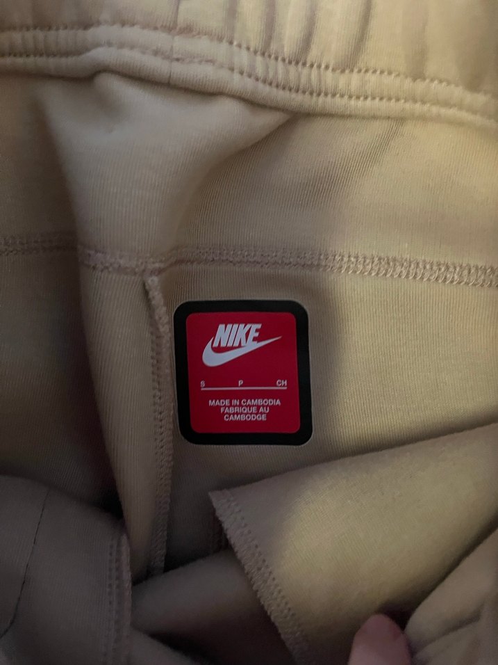 Nike tech reflektörlü bej eşofman - Görsel 4