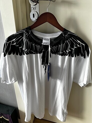 ORJİNAL SIFIR ETİKETLİ MARCELO BURLON TSHİRT