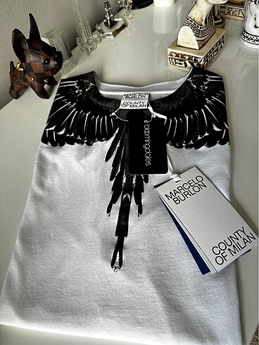 ORJİNAL SIFIR ETİKETLİ MARCELO BURLON TSHİRT - Görsel 4