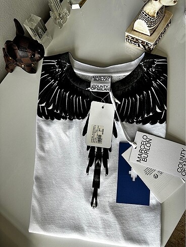 ORJİNAL SIFIR ETİKETLİ MARCELO BURLON TSHİRT - Görsel 6