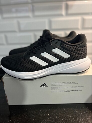 43 Beden Adidas Erkek Spor Ayakkabı