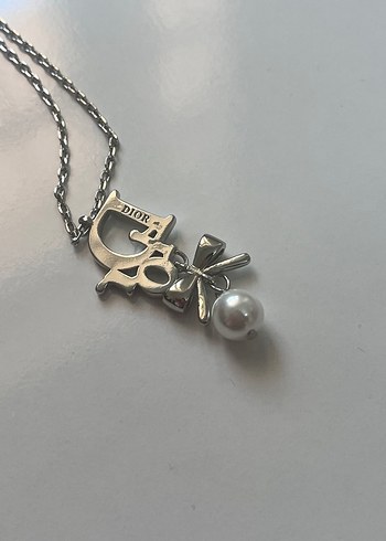 Christian Dior Ribbon İnci Detaylı Coquette Kolye - Görsel 5