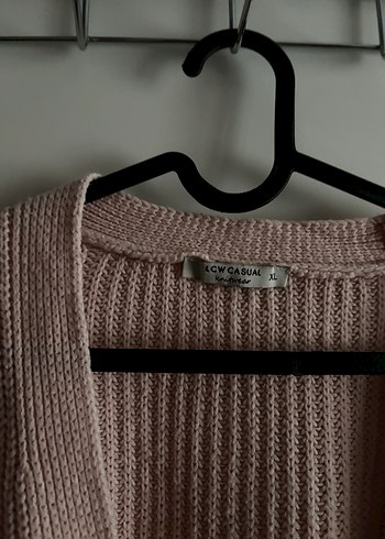LC Waikiki Pudra pembe çiçekli hırka