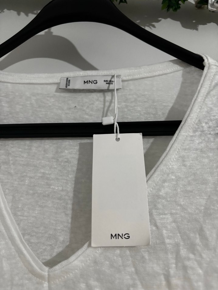 Kadın Beyaz Keten V Yaka Kısa Kollu Tişört Mango - Görsel 3