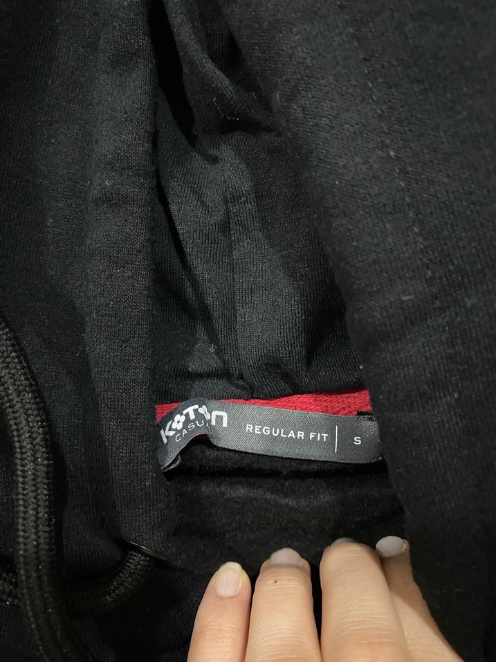 Koyu Kırmızı Punk Kafatası Rozeti - Görsel 5