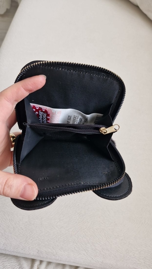 Kırmızı Puantiyeli Fiyonk Detaylı Siyah mini mouse Cüzdan - Görsel 2