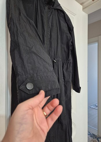 Siyah Uzun Fermuarlı Kadın Yağmurluk trençkot - Görsel 5