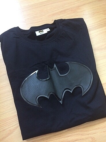 Defacto Batman tshirt