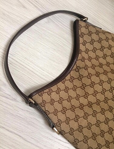 Gucci çanta