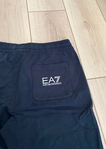 m Beden Emporio Armani eşofman