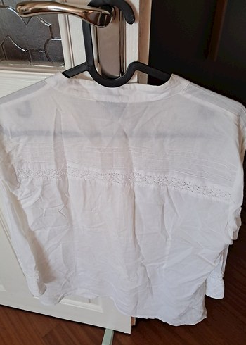 Düğmeli V Yakalı Kadın Keten Gömlek - Görsel 2