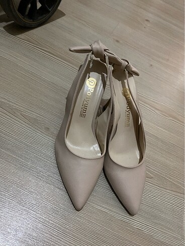 Kadın stiletto