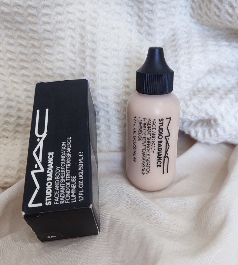 MAC Studio Radiance Face and Body 50 ml. W0 - Görsel 2