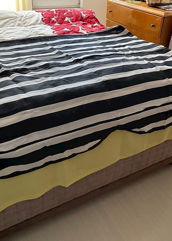 Beden Beyaz Siyah Çizgili salıncak kılıfı
