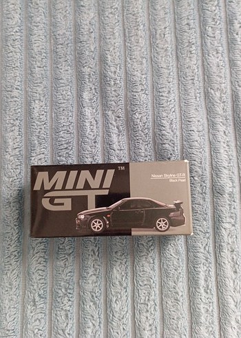 MINI GT Nissan Skyline GT-R Siyah Model Araba