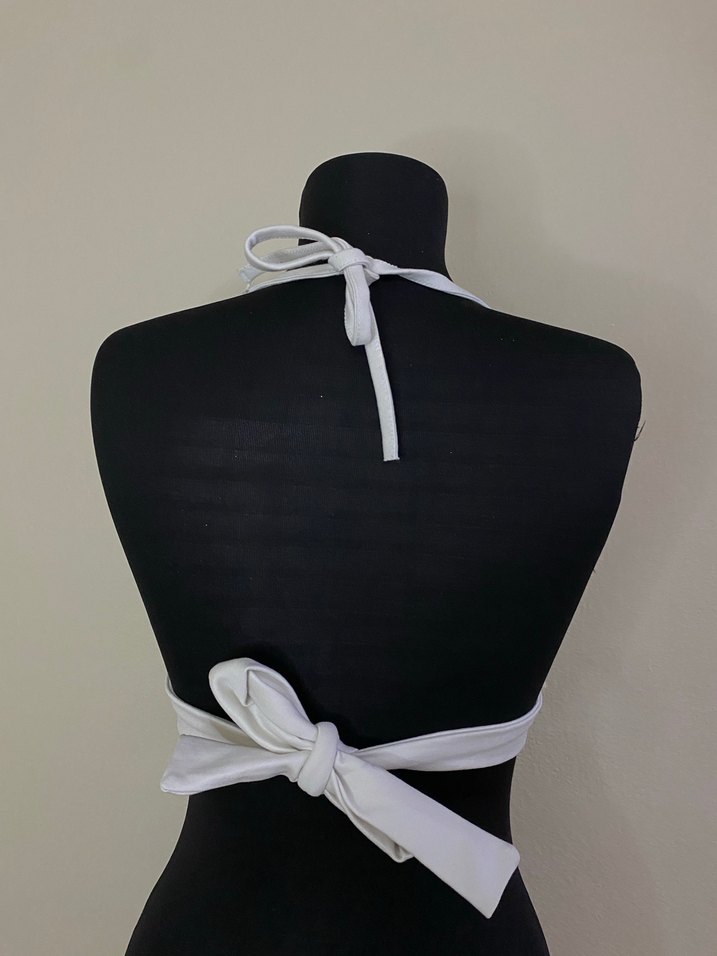 Beyaz V Yakalı Kürk Detaylı Mini Büstiyer - Görsel 4