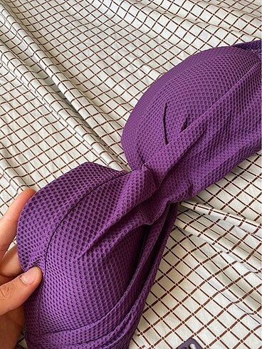 Hem sütyen hem bikini