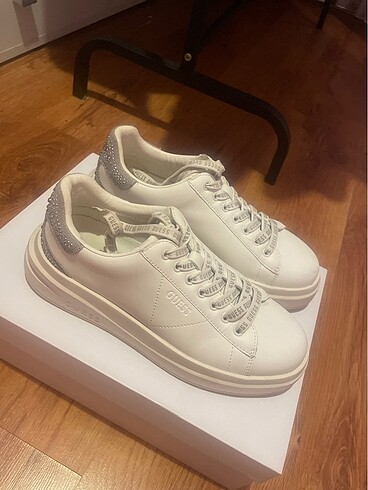 Guess Guess Taşlı Sneaker