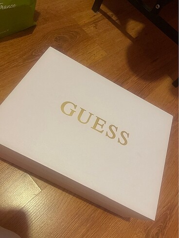 37 Beden Guess Taşlı Sneaker