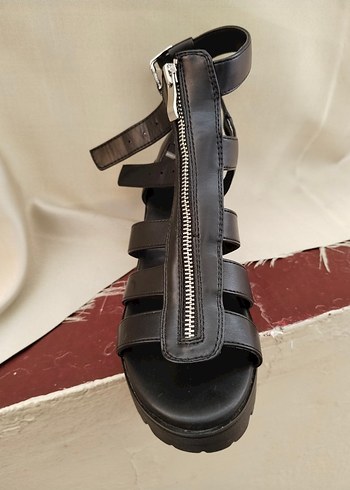 Siyah Goth Tarzı Tokalı Kadın ayakkabı sandalet - Görsel 5