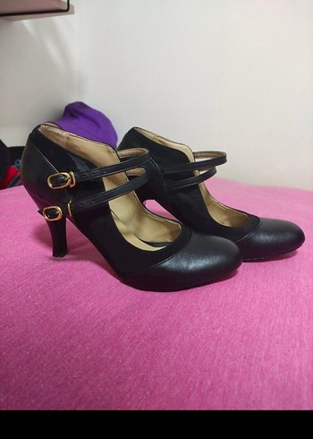 Klasik Tokalı Siyah Stiletto Topuklu Kadın Ayakkabı - Görsel 3